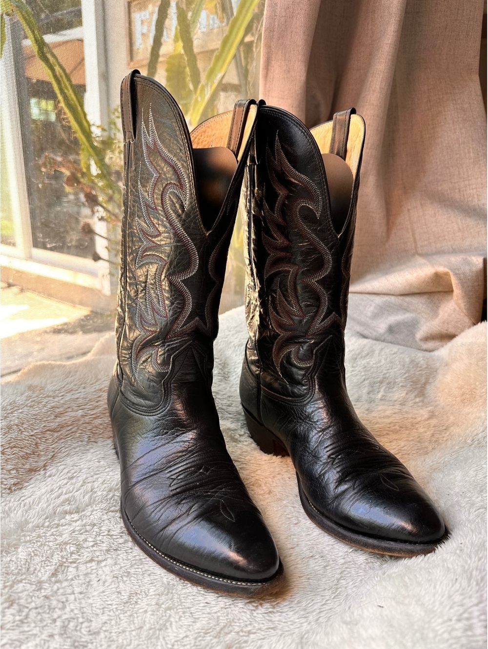 Vintage Nocona Black Leather Western Cowboy Boots – Embroidered – Size 9